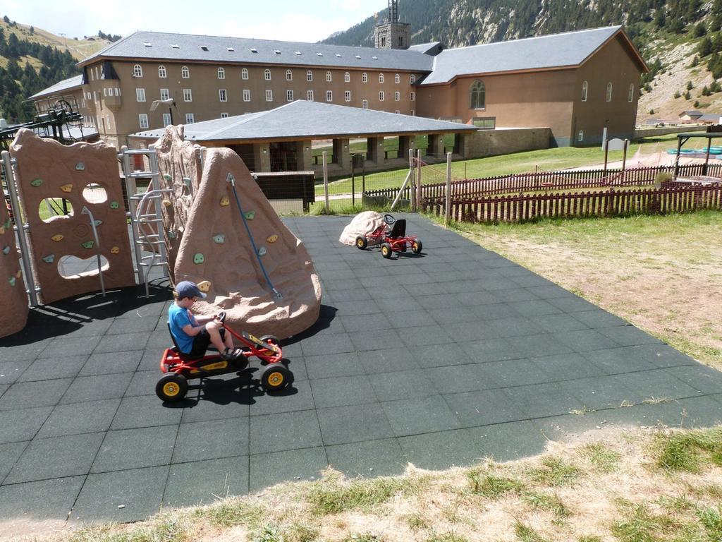 Apartaments Vall De Nuria Queralbs Esterno foto